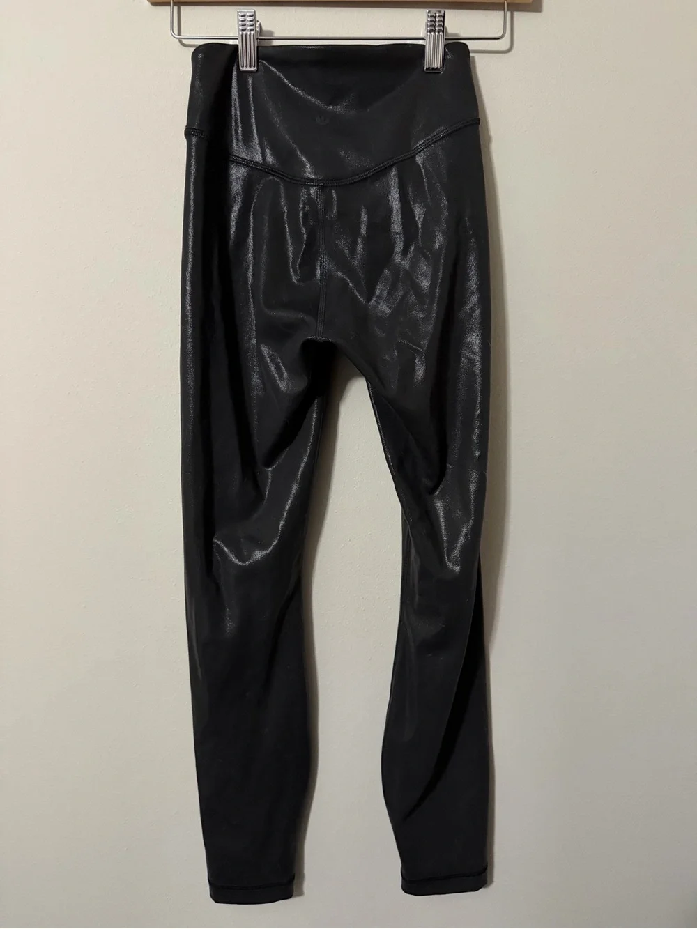 Lululemon Black Foil High Rise Leggings Size 4 - Picture 6 of 7
